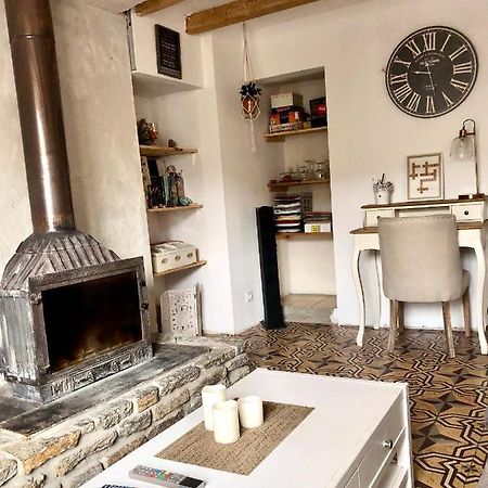 La Maison De Tonton Les Aires Εξωτερικό φωτογραφία