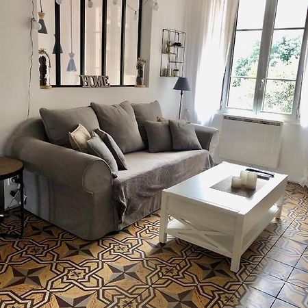 La Maison De Tonton Les Aires Εξωτερικό φωτογραφία